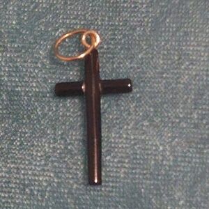 Vintage Black Onyx and 14kt Gold Cross